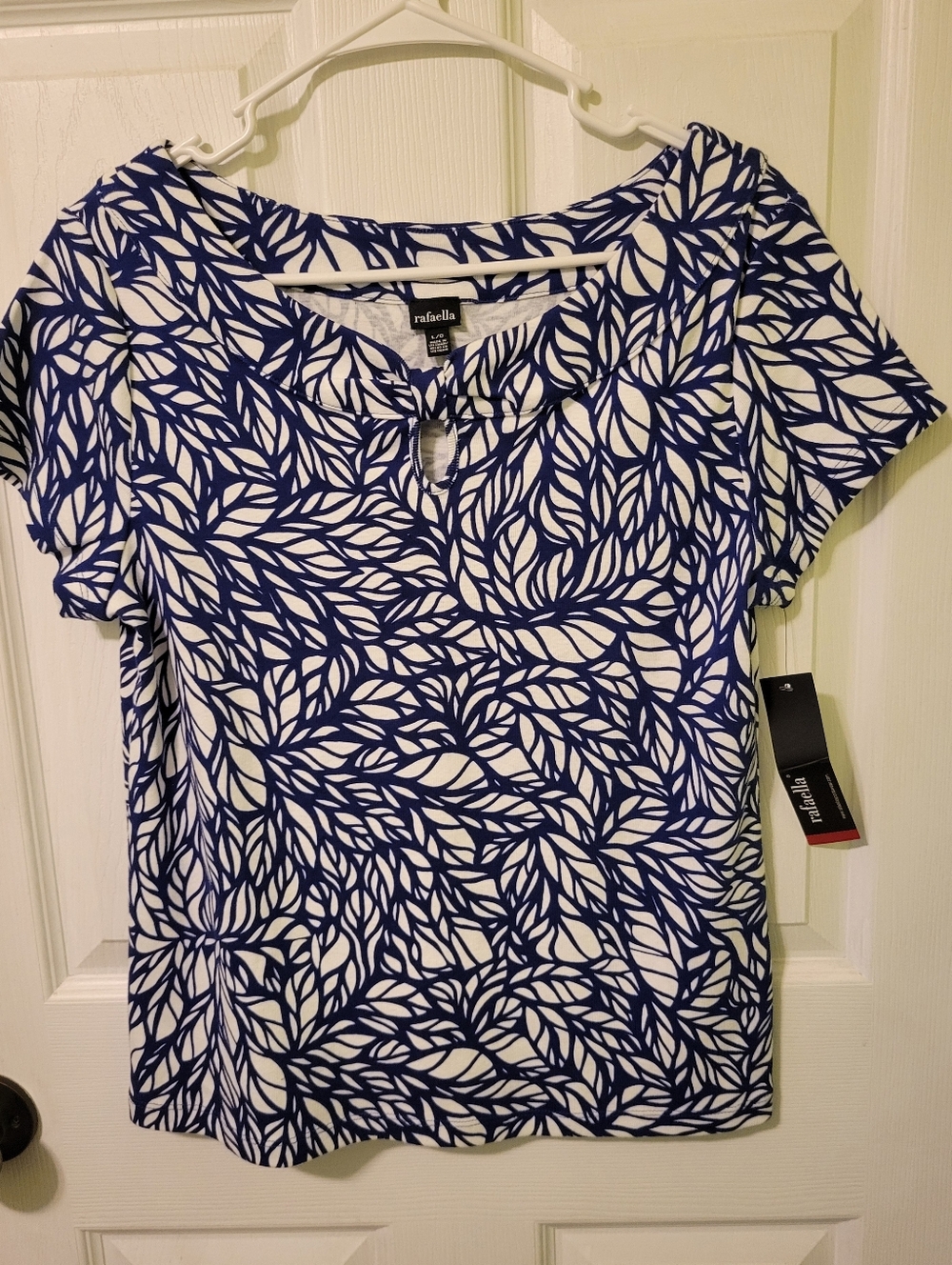 Rafaella Navy and White Leaf-Print Short Sleeve Top